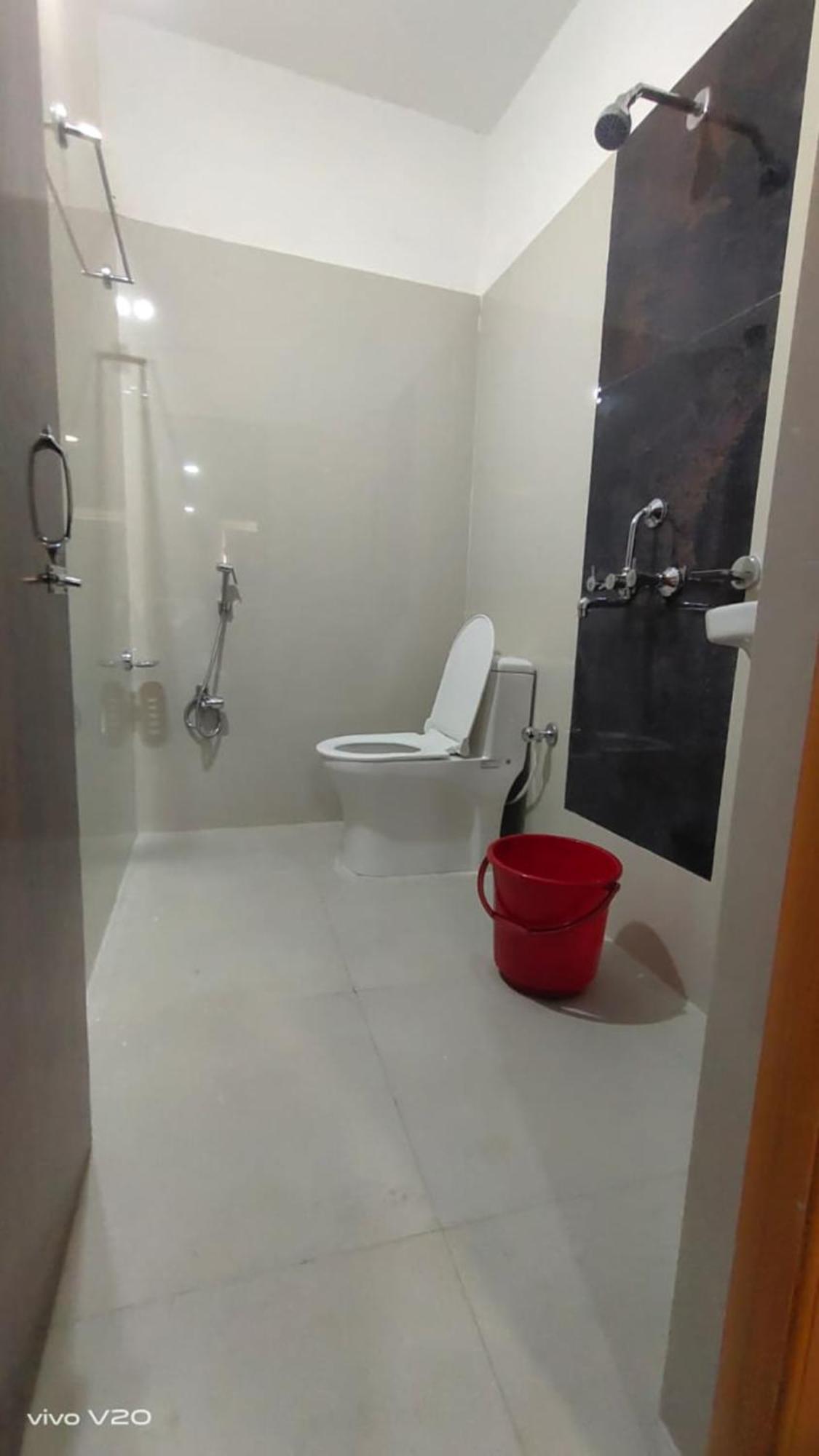 Hotel Tara Lodge Grand Road Puri - Near Jagannath Temple - Best Location מראה חיצוני תמונה