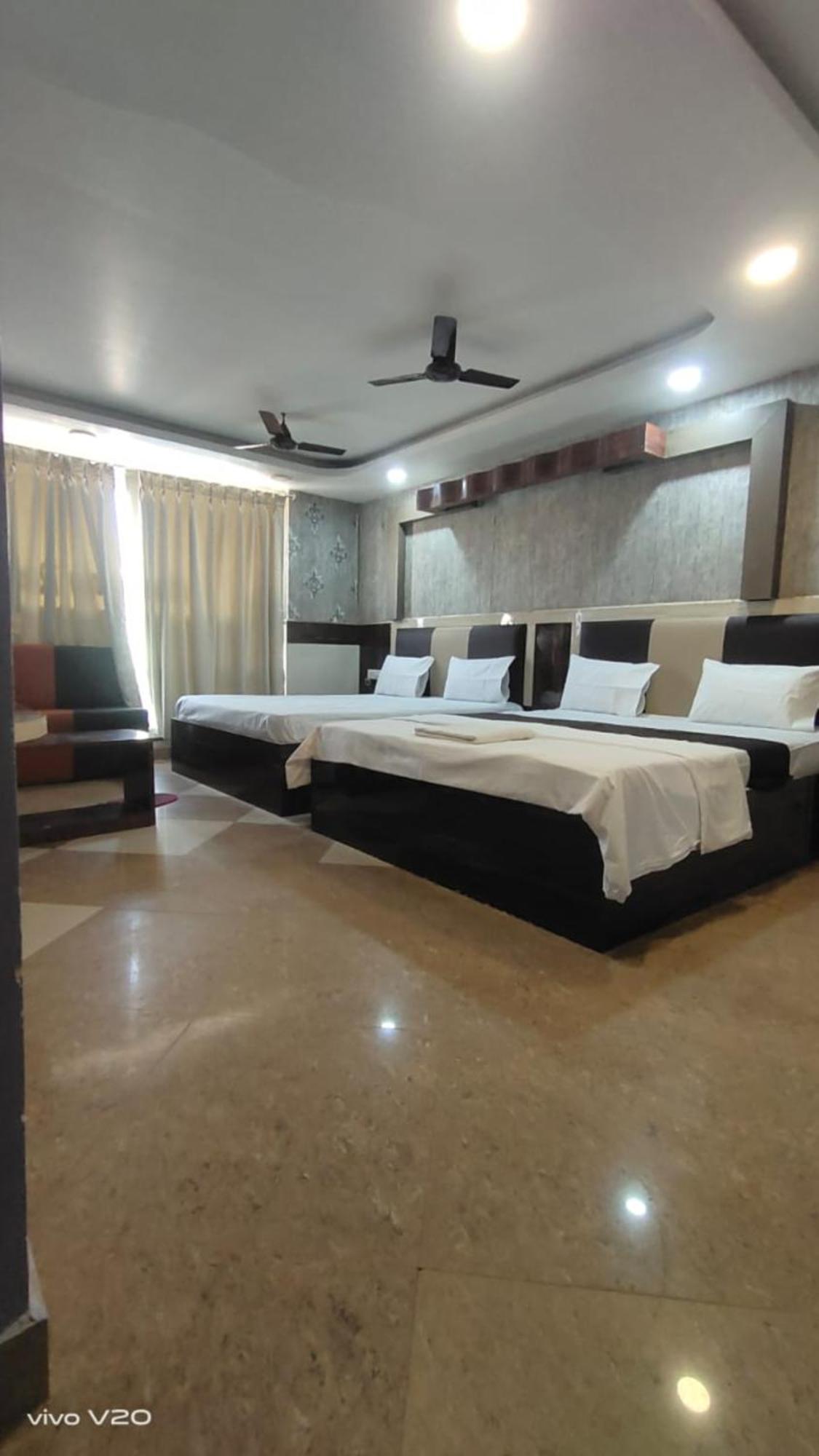 Hotel Tara Lodge Grand Road Puri - Near Jagannath Temple - Best Location מראה חיצוני תמונה