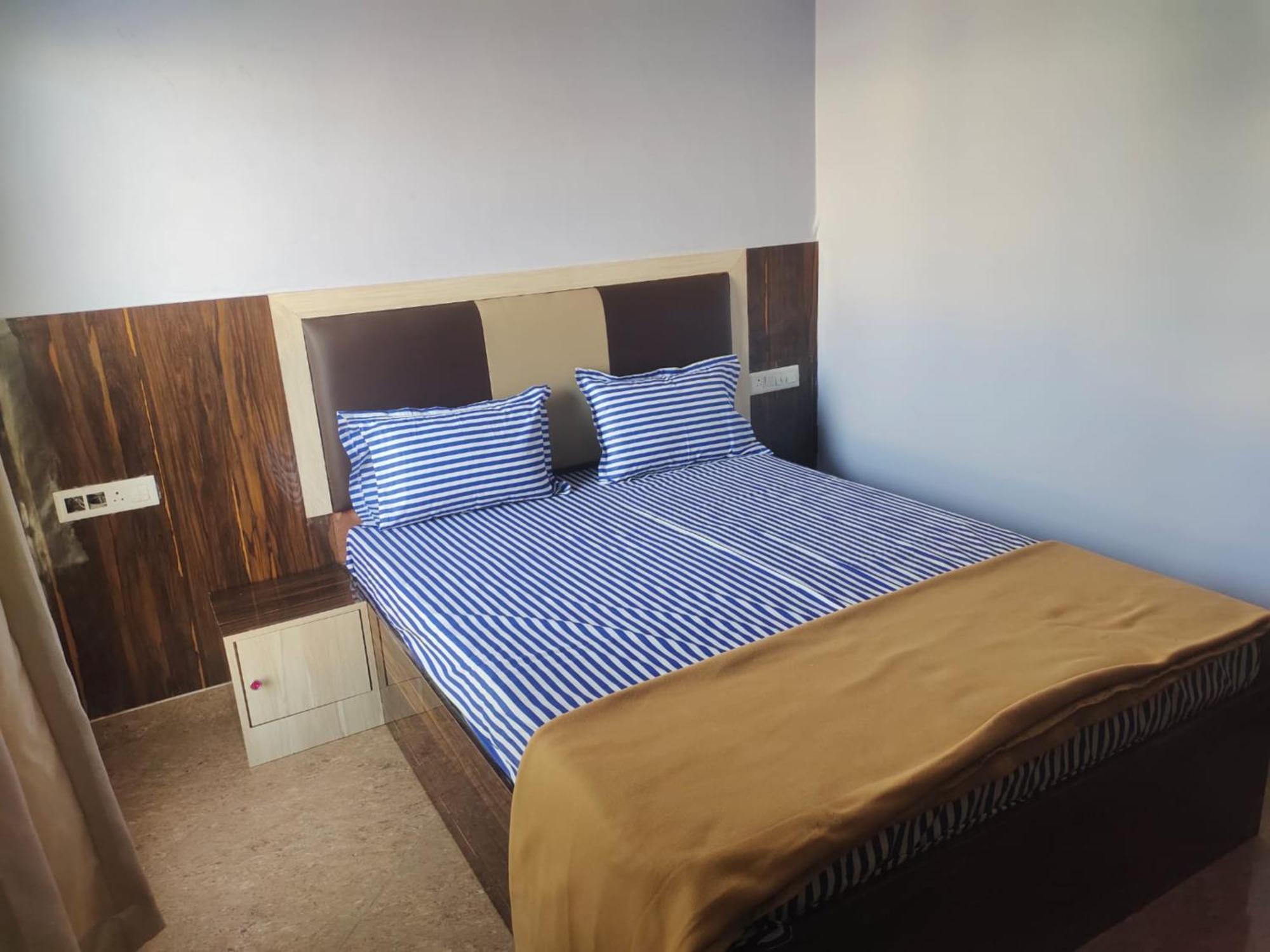 Hotel Tara Lodge Grand Road Puri - Near Jagannath Temple - Best Location מראה חיצוני תמונה